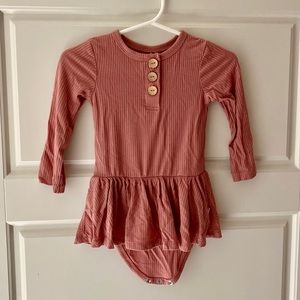 EUC Posh Peanut Ribbed Henley Twirl Skirt 6-12M